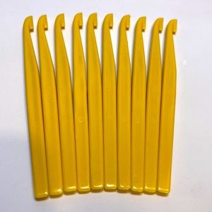 Vintage Tupperware Citrus Peelers Yellow Set of 10
